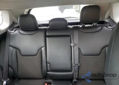 2021 Jeep Compass Latitude z USA, uszkodzony, nr VIN 3C4NJDBB7MT573818